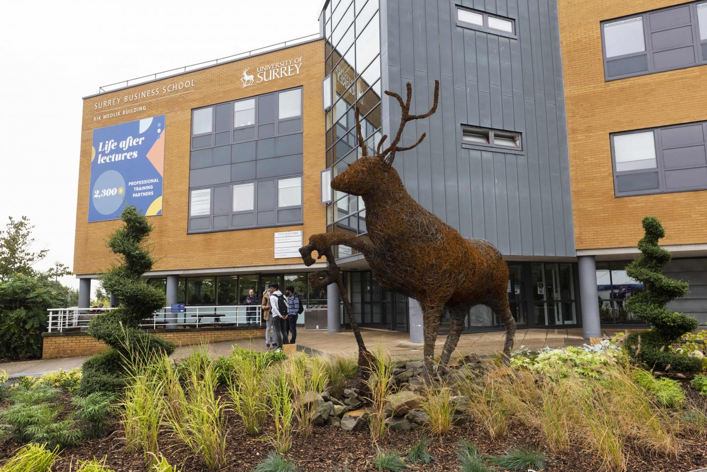 University of Surrey Ranking, Fees, Scholarships Courses, Admissions
